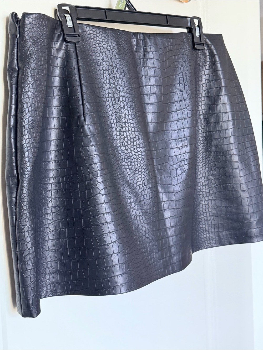 Abercrombie & Fitch Scarlett Black Croc Faux Leather Mini Skort Size XL Like New